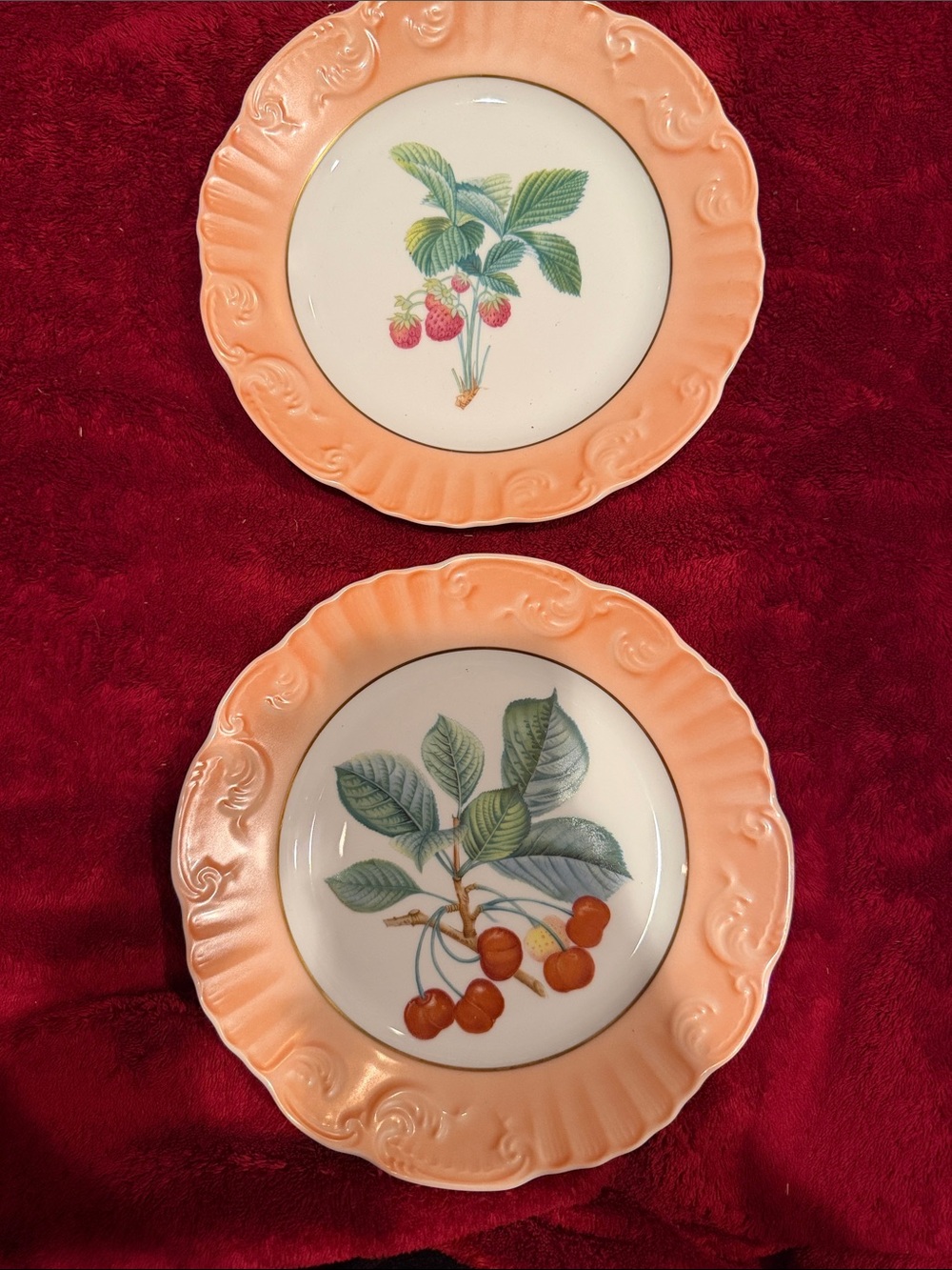Mottahedeh Peach Rim Fruit Motif Dessert Plates - Pair
